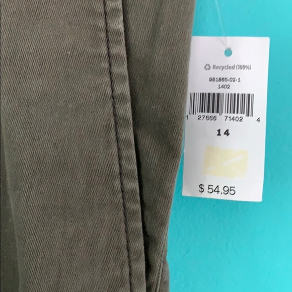 GAP Pants - Picture 3 of 5